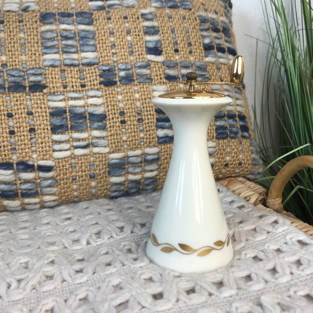 Lenox Pepper Mill Grinder